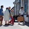 la-famille-arrive-en-vacances-jpg - Le Skylab 
