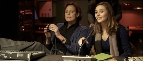 sigourney-weaver-elizabeth-olsen-jpg