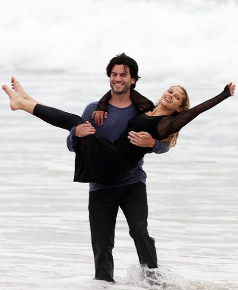 wes-bentley-teresa-palmer-png