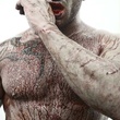 un homme ensanglanté pour le tournage de L.A Zombie