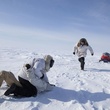 un-accident-sur-la-neige-dans-le-film-on-the-ice-jpg