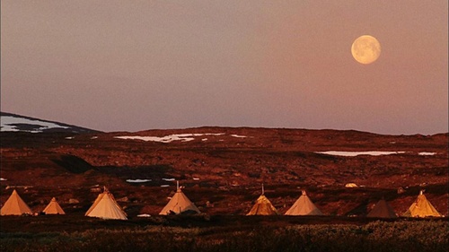 le-film-jon-face-aux-vents-un-campement-jpg