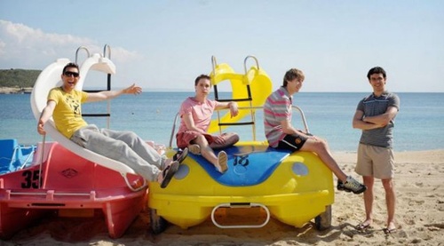 james-buckley-blake-harrison-simon-bird-et-joe-thomas-jpg