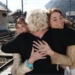 victoria-abril-et-lola-dewaere-en-calin-jpg