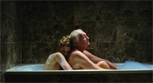 une-jeune-femme-dans-le-bain-jpg