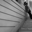jorge-jellinek-dans-les-escaliers-jpg