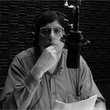 jorge-jellinek-devant-son-micro-jpg