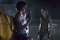 sienna guillory milla jovovich en fond