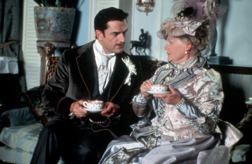 Colin Firth et Judi Dench