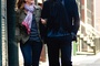 hugh grant et drew barrymore marchant - Le Come Back