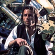 guy pearce dans la machine