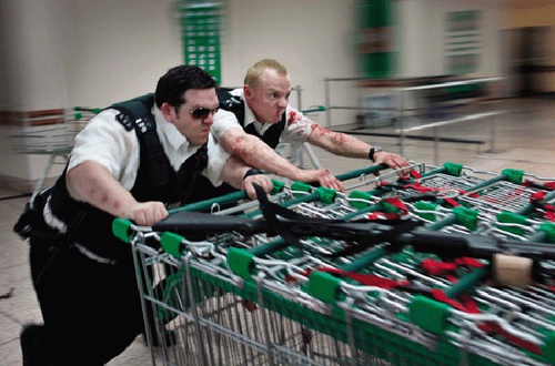 nick-frost-simon-pegg-dans-le-centre-commercial-jpg