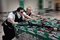 nick-frost-simon-pegg-dans-le-centre-commercial-jpg