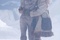 dakota blue richards aide un garcon