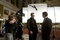 liam neson christian bale en plein tournage - Batman Begins