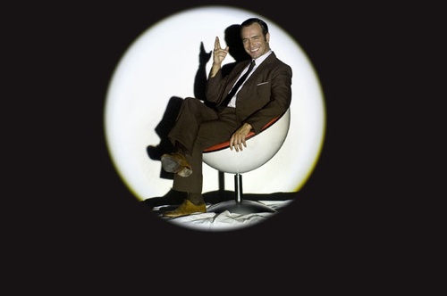 Jean Dujardin dans la lumière du projecteur