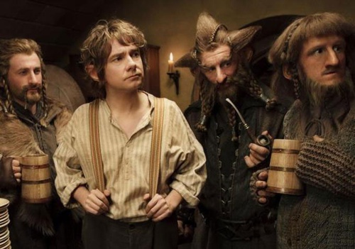 bilbo-bien-accompagne-dans-le-hobbit-jpg