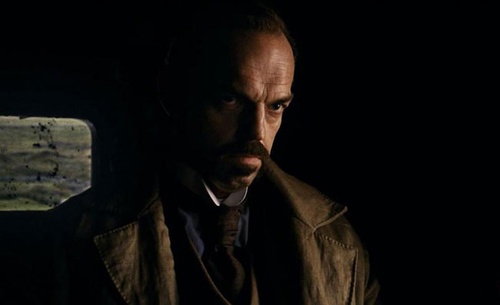 hugo weaving s  rieux