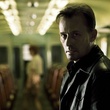 robert knepper dans le train - Le Transporteur 3