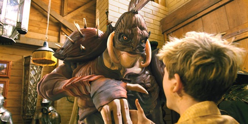freddie highmore face a un vilian