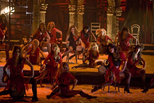 stacy ferguson et ses danseuses