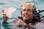 matthew mcconaughey montrant une assiette