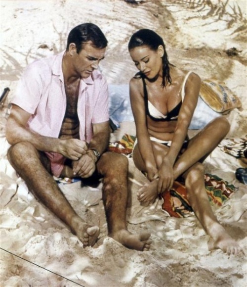 sean-connery-et-claudine-auger-jpg