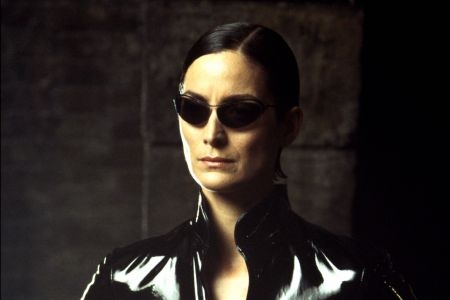 carrie anne moss