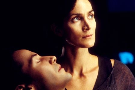 keanu reeves carrie anne moss