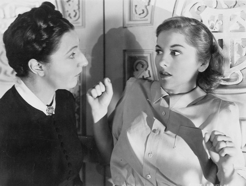 judith-anderson-et-joan-fontaine-jpg