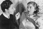 judith-anderson-et-joan-fontaine-jpg