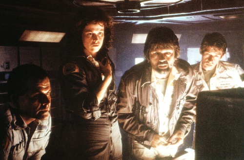 ian-holm-sigourney-weaver-tom-skerritt-john-hurt-jpg