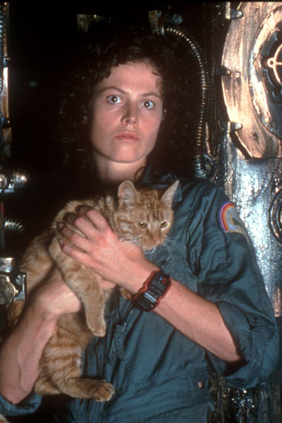 sigourney-weaver-et-son-chat-jpg