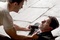 chris evans cognant un homme