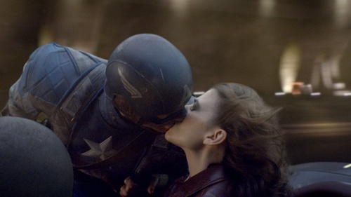 chris-evans-et-hayley-atwell-jpg