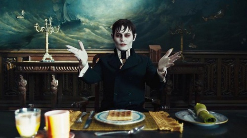 depp-johnny-a-table-jpg