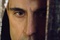 gros plan de mark strong