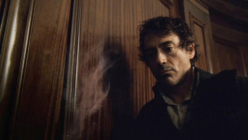 robert downey jr trouvant une sortie