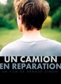 Un camion en réparation