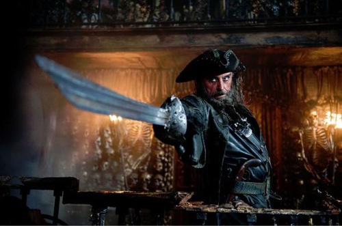 ian mcshane barbe noire
