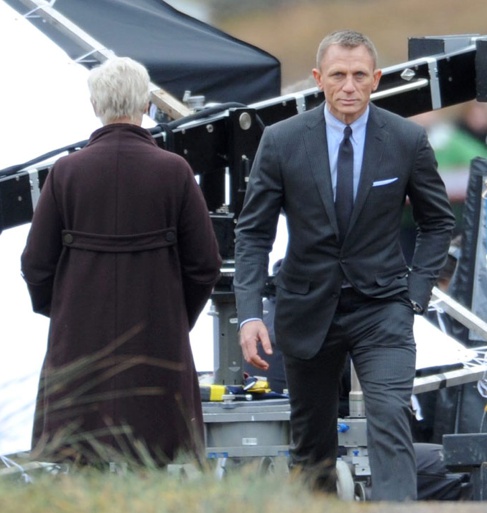 judi-dench-daniel-craig-png