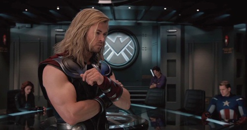scarlett-johanson-chris-hemsworth-chris-evans-png
