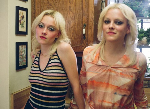 dakota fanning a gauche
