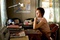 amy adams devant son ordi