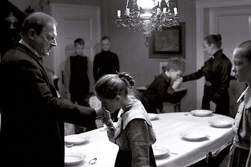 photo 5 du film le ruban blanc