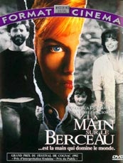 Affiche du film La main sur le berceau