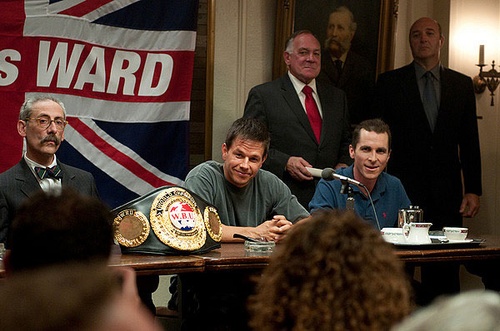 mark wahlberg et christian bale a droite