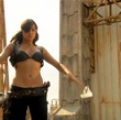 michelle rodriguez en plein combat