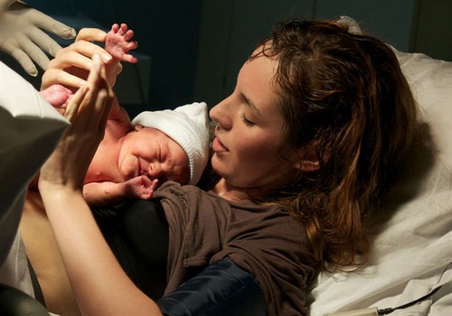louise-bourgoin-et-son-bebe-jpg