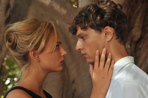 nora-arnezeder-fu-ad-ait-aattou-jpg